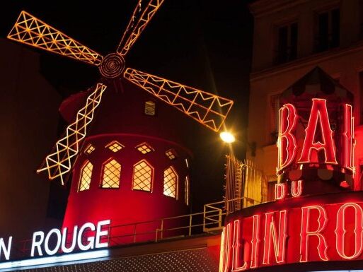 Moulin Rouge Christmas time in Paris by PARIS BY EMY Paris trip Planner