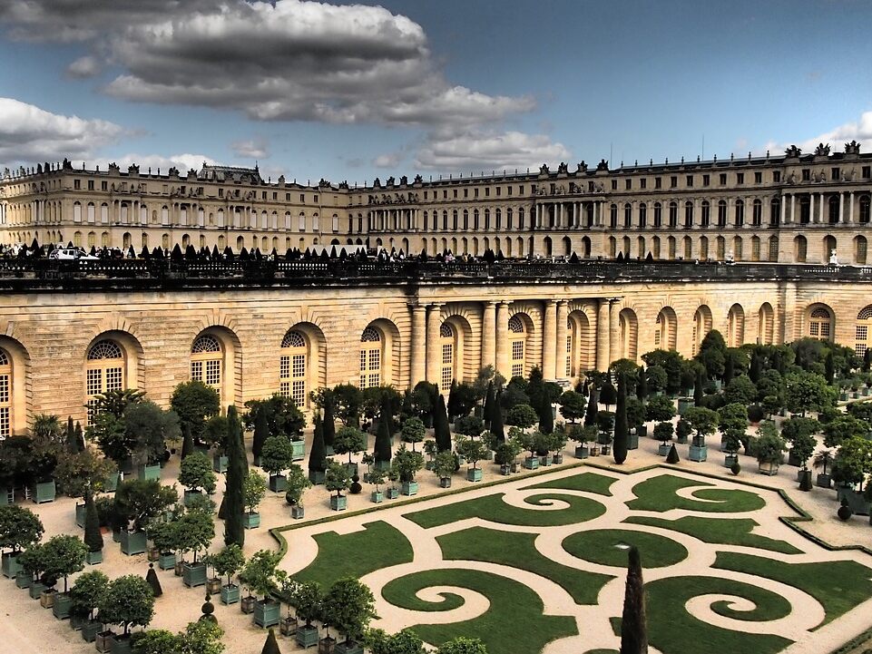 Versailles Palace Paris tour package by PARIS BY EMY