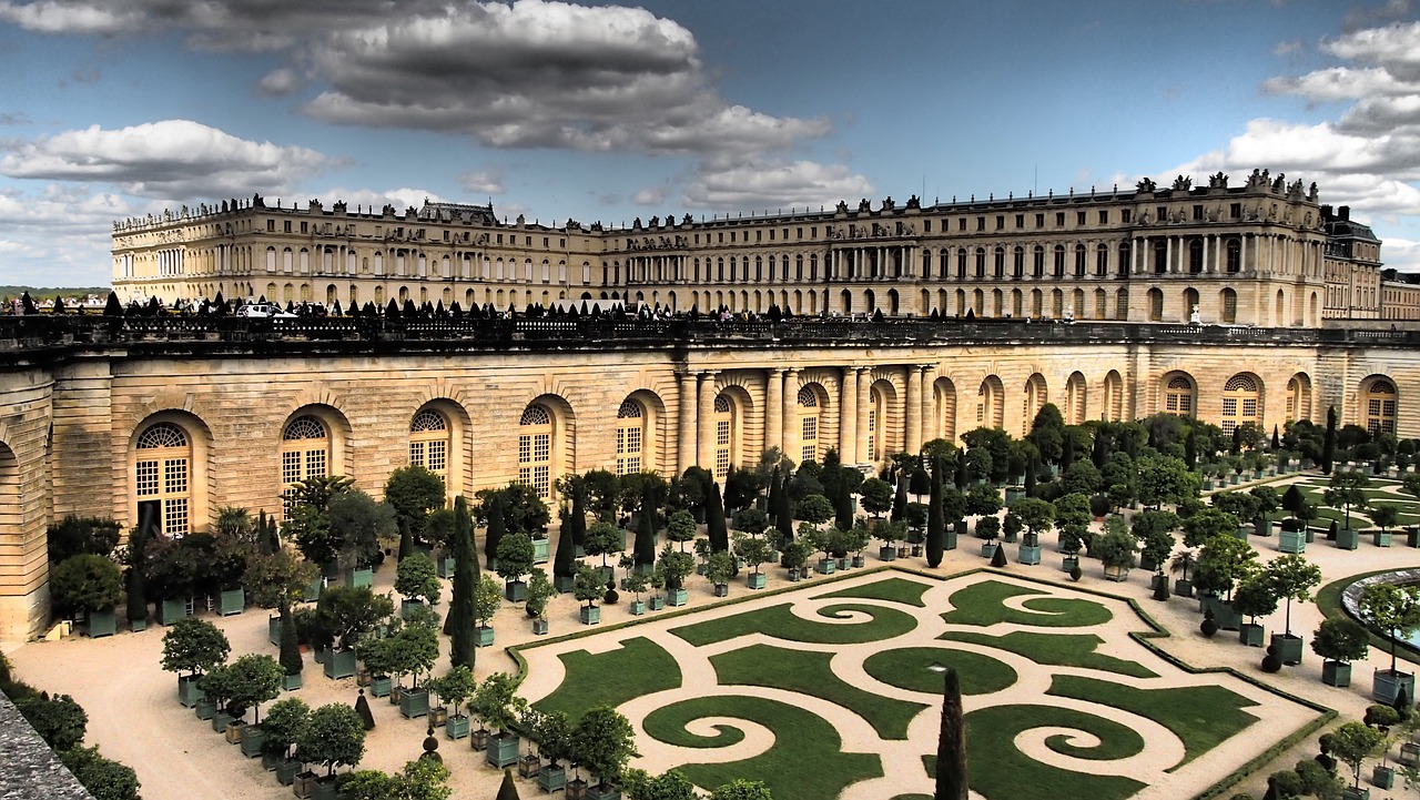 Versailles Palace Paris tour package by PARIS BY EMY