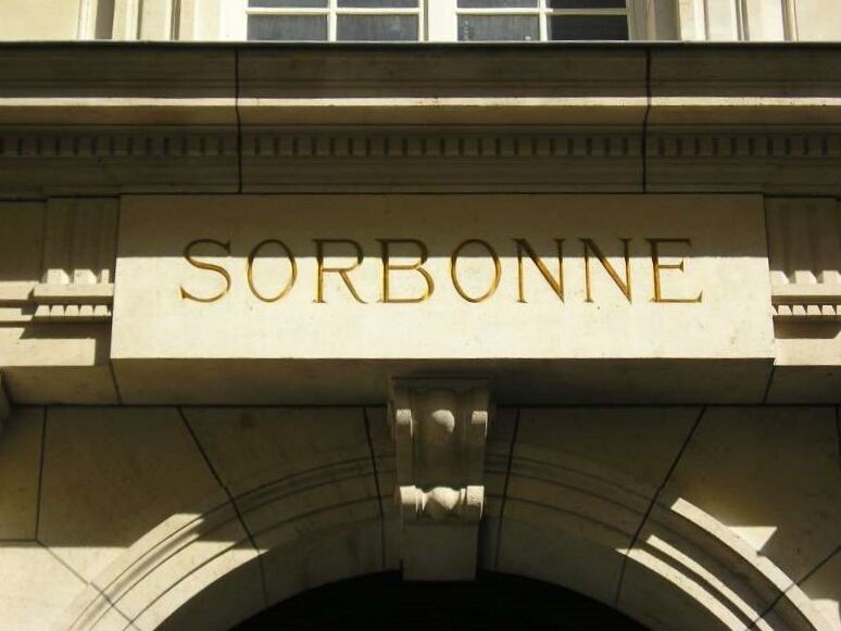 Sorbonne University Latin Quarter private tour by PARIS BY EMY