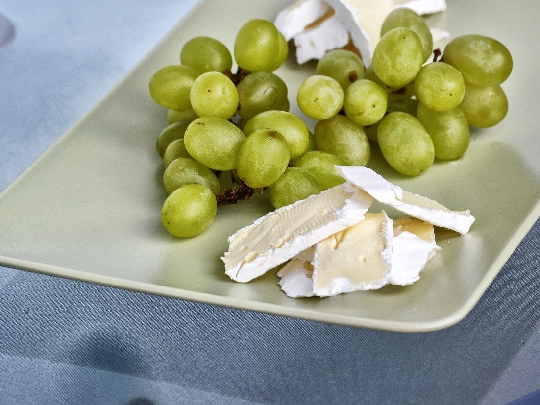 The Brie cheese tour PARIS BY EMY