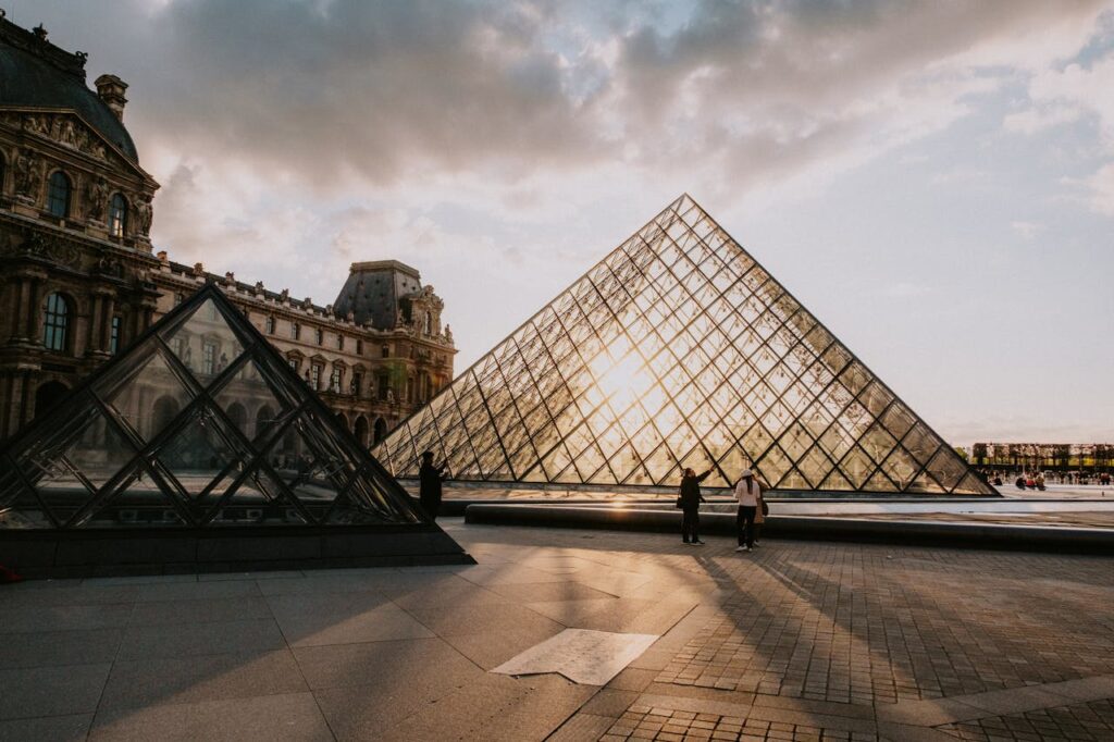 Louvre Rivoli Art Museum by PARIS BY EMY private tour guide