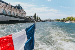 Tips for americans traveling to Paris - by PARIS BY EMY Travel planner with private guided tours