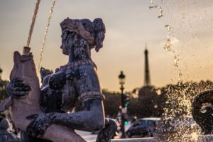 Paris highlights private tour guide PARIS BY EMY travel planner agent