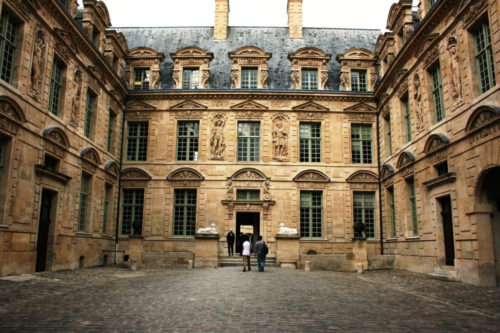 Hotel de Sully Le Marais private tour PARIS BY EMY