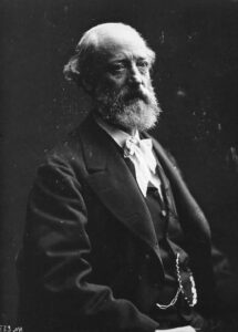 Eugène Viollet Le Duc and Notre Dame private tour - Paris by Emy